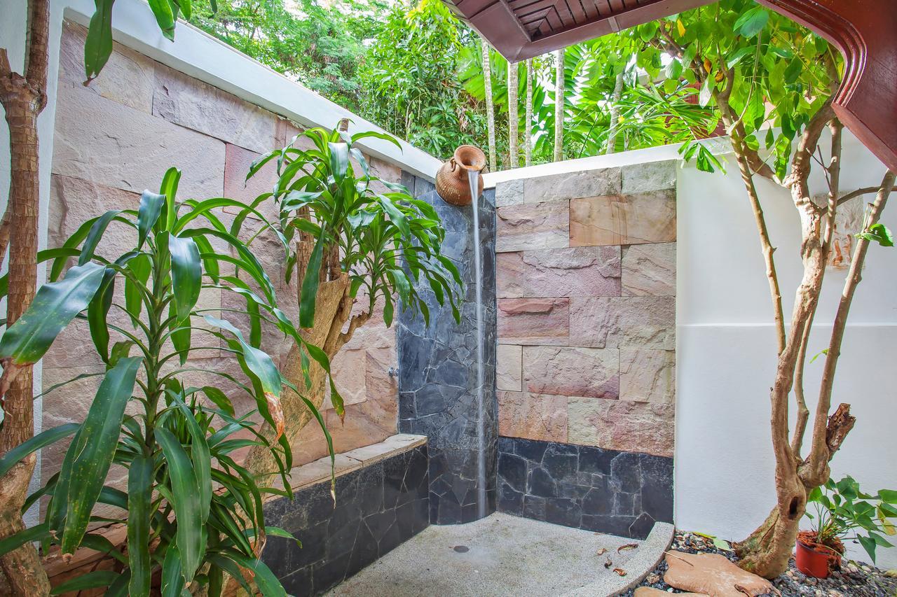 Traditional Thai Nikkie In Tropical Nature, 4br & Pool, Near Rawai 别墅